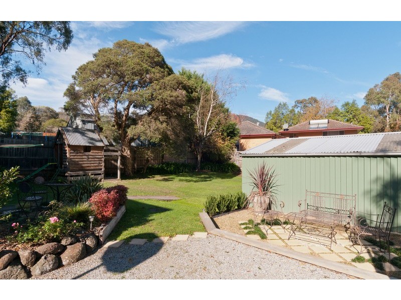354 Cambridge Road, Montrose VIC 3765