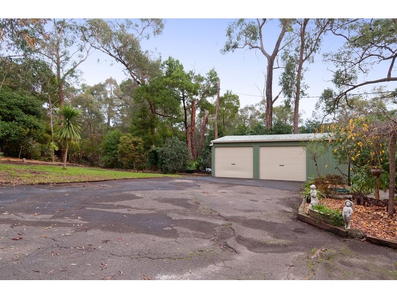 54 Warrawee Road, Mount Evelyn VIC 3796