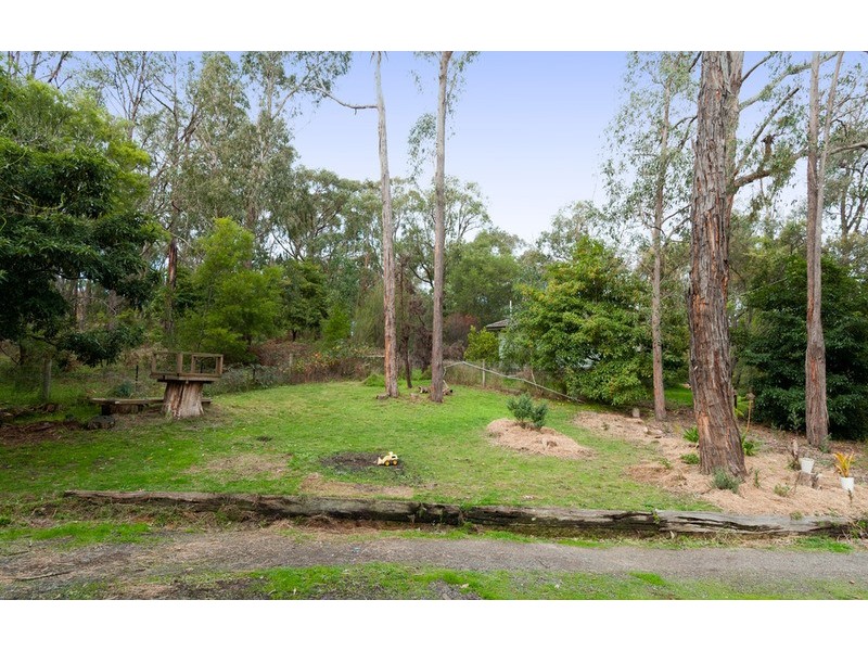 11 Mayo Court, Wandin North VIC 3139