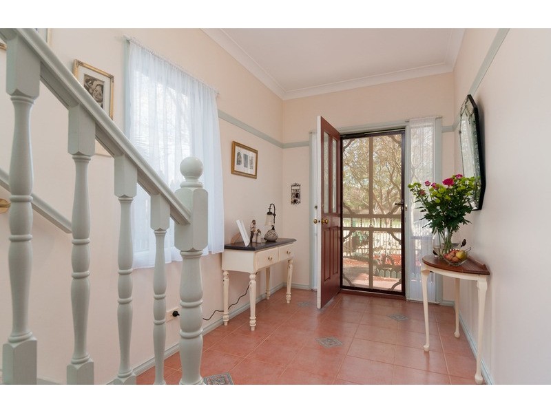 28 Chatswood Grove, Chirnside Park VIC 3116