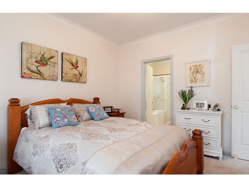 28 Chatswood Grove, Chirnside Park VIC 3116