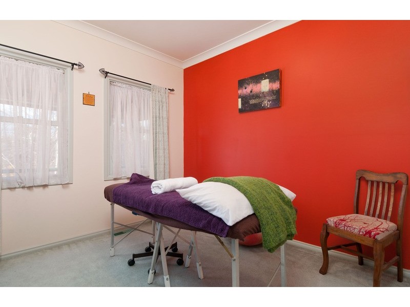 28 Chatswood Grove, Chirnside Park VIC 3116