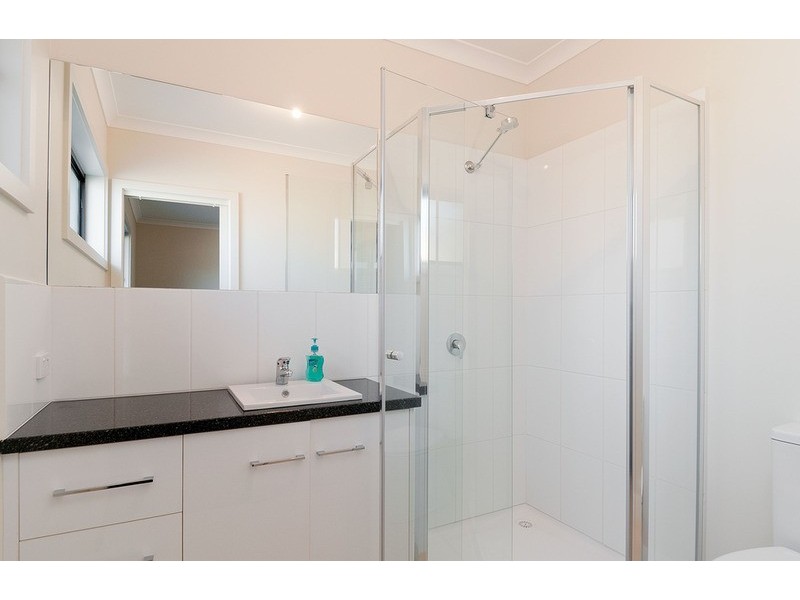 15a Nolan Avenue, Mooroolbark VIC 3138