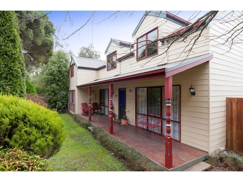 34 Spring  Street, Mount Evelyn VIC 3796