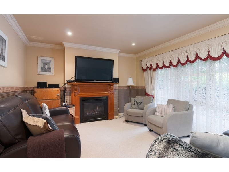 34 Spring  Street, Mount Evelyn VIC 3796