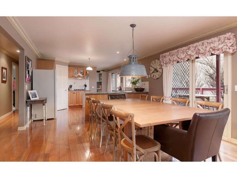 34 Spring  Street, Mount Evelyn VIC 3796