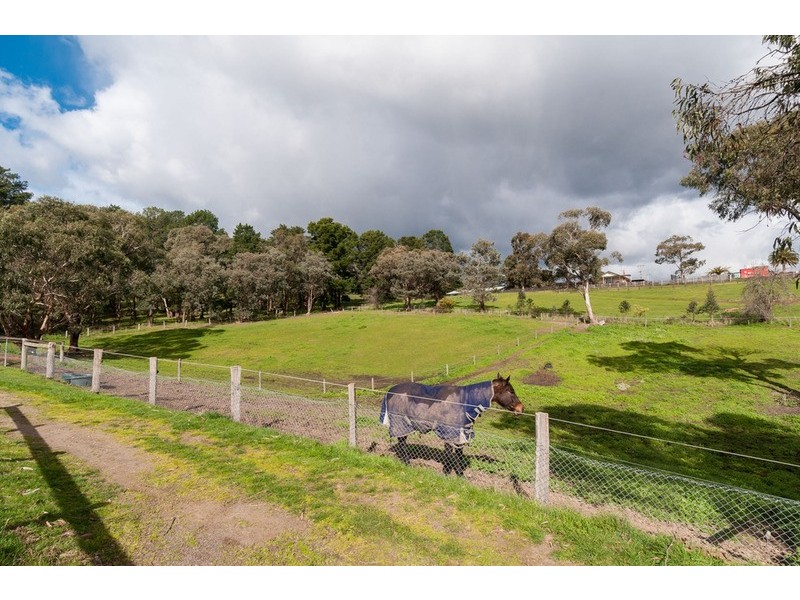 5 St Johns Road, Wonga Park VIC 3115