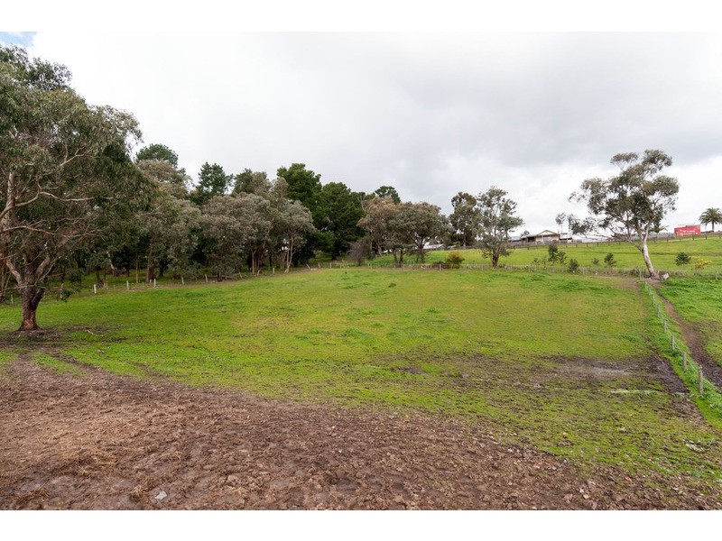 5 St Johns Road, Wonga Park VIC 3115