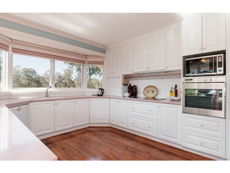 6 Kent  Road, Launching Place VIC 3139