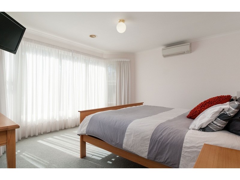 6 Kent  Road, Launching Place VIC 3139