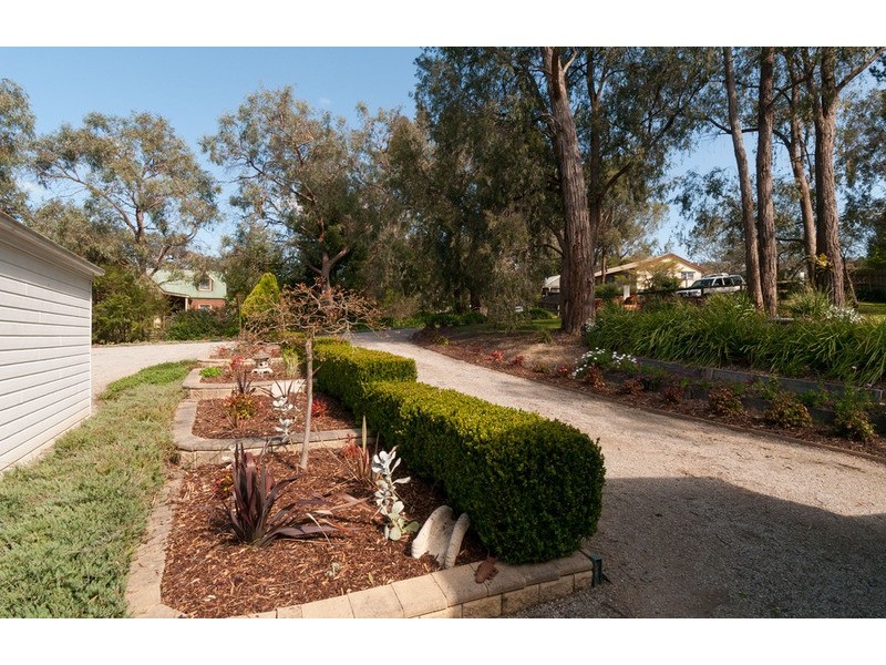 6 Kent  Road, Launching Place VIC 3139