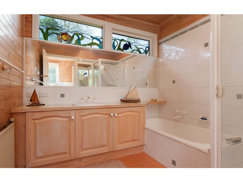 20 Bailey Grove, Wandin North VIC 3139