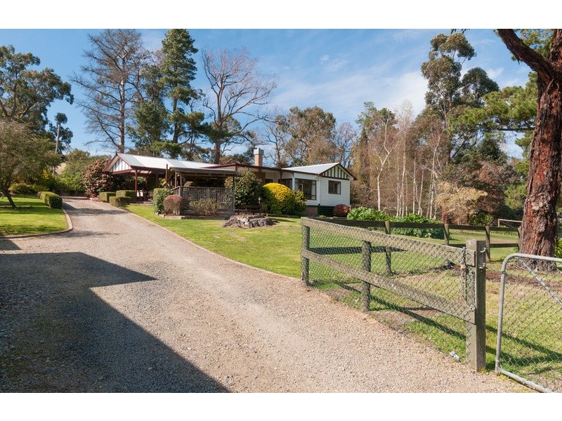 20 Bailey Grove, Wandin North VIC 3139