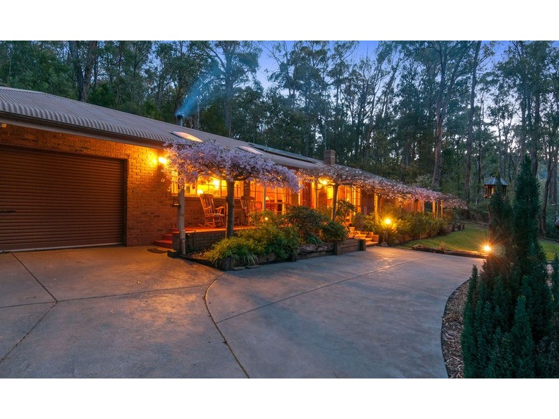 16-18 Nekla  Street, Mount Evelyn VIC 3796