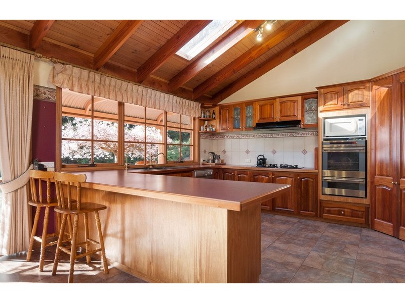 16-18 Nekla  Street, Mount Evelyn VIC 3796