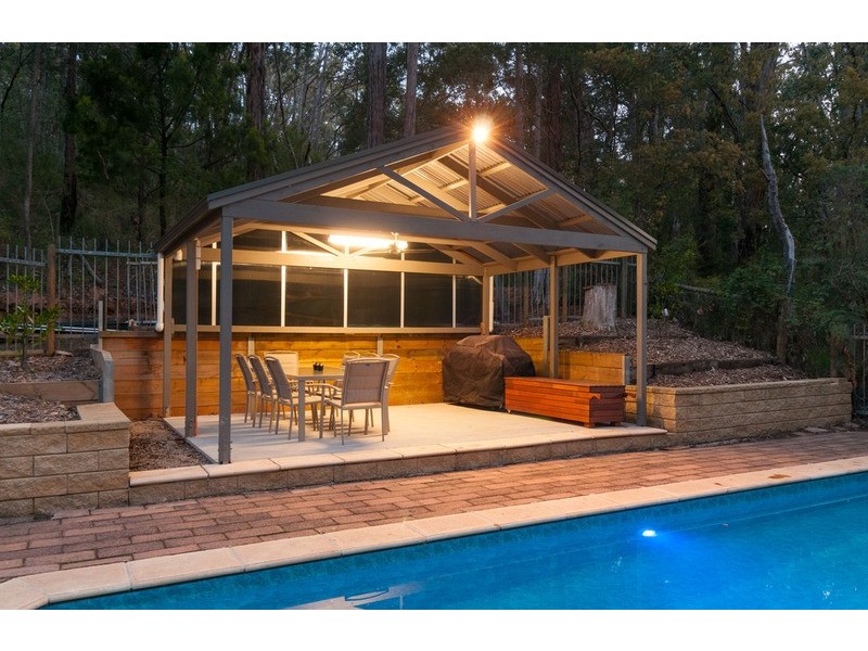 16-18 Nekla  Street, Mount Evelyn VIC 3796