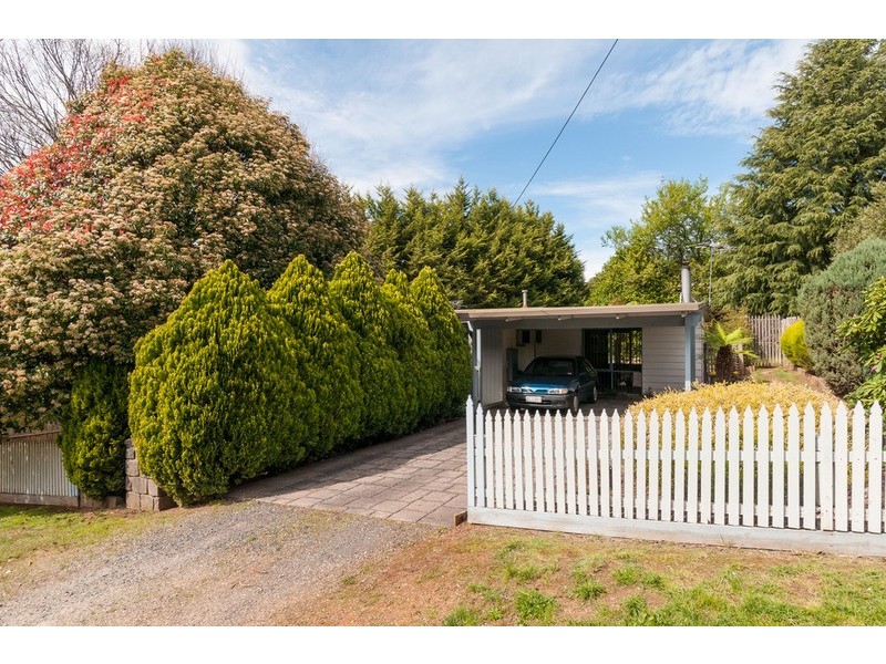 29 Monbulk Road, Mount Evelyn VIC 3796