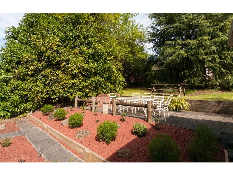 29 Monbulk Road, Mount Evelyn VIC 3796