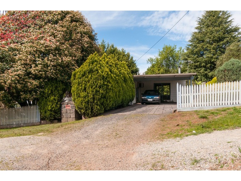 29 Monbulk Road, Mount Evelyn VIC 3796