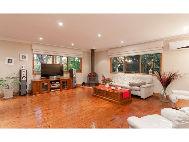 13-15 Sycamore  Grove, Mount Evelyn VIC 3796