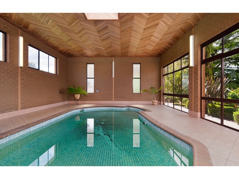 90 Monbulk Seville  Road, Wandin East VIC 3139