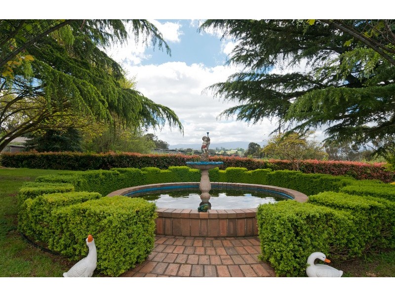 90 Monbulk Seville  Road, Wandin East VIC 3139