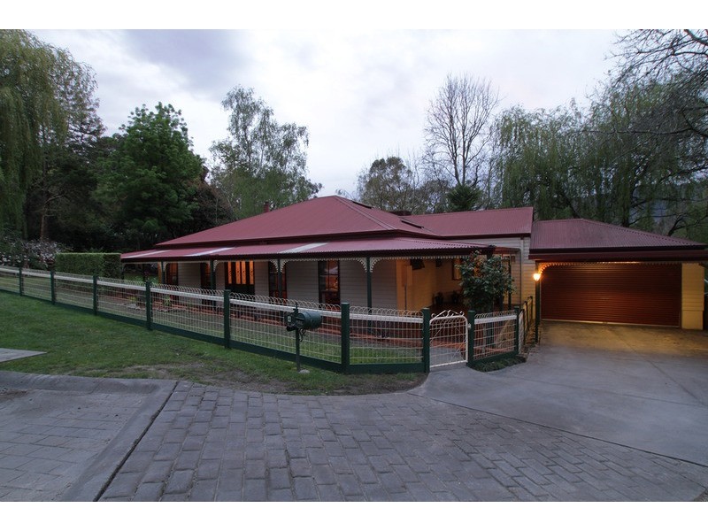 4 Liquidamber Lane, Mount Evelyn VIC 3796