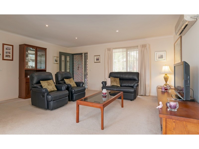 8/19 Prospect Road, Wandin North VIC 3139