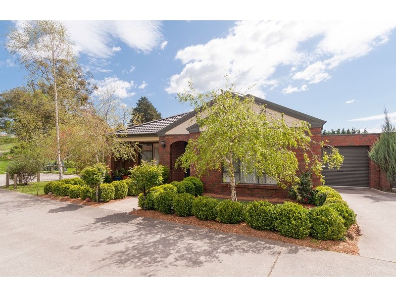 8/19 Prospect Road, Wandin North VIC 3139