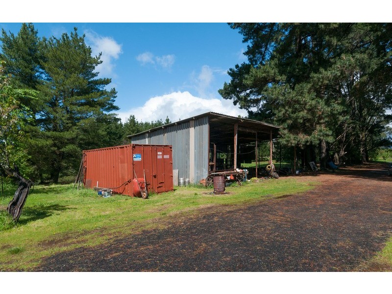 150 Old Baker Road, Wandin East VIC 3139