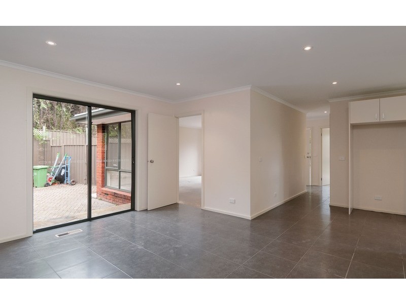 25 Bourke  Street, Mount Evelyn VIC 3796