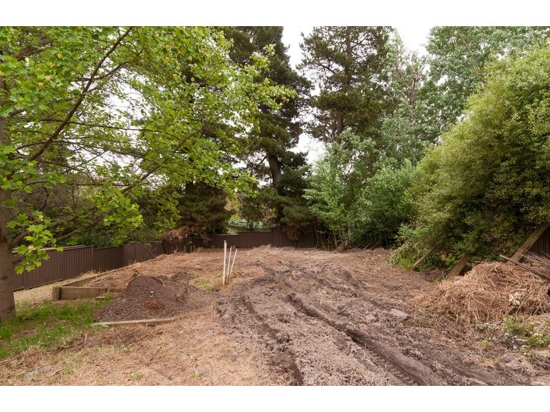 25 Bourke  Street, Mount Evelyn VIC 3796