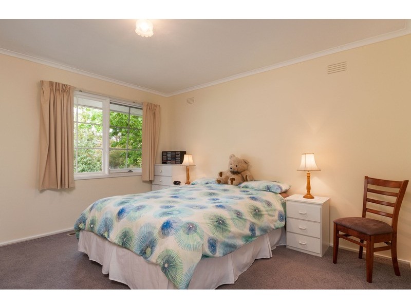8 George Street, Wandin North VIC 3139
