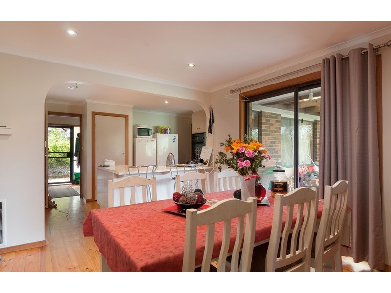 121 Commercial Road, Mount Evelyn VIC 3796