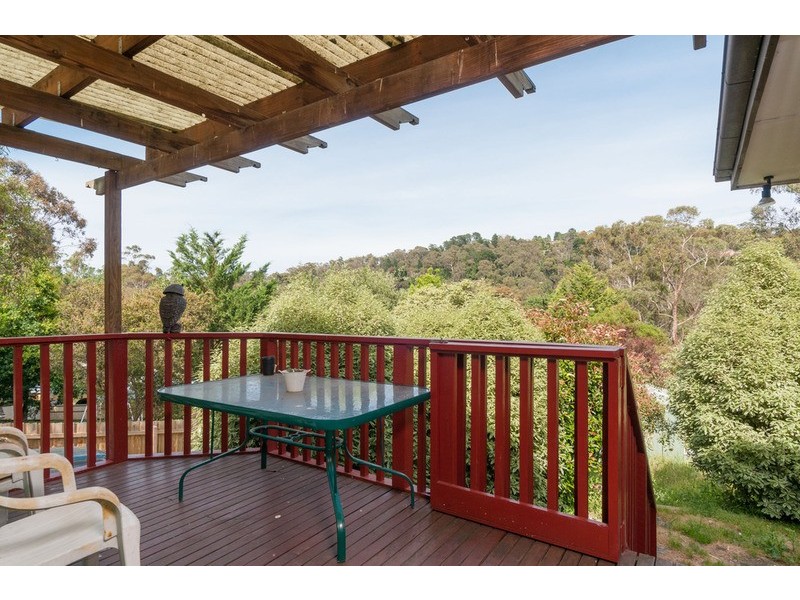 121 Commercial Road, Mount Evelyn VIC 3796