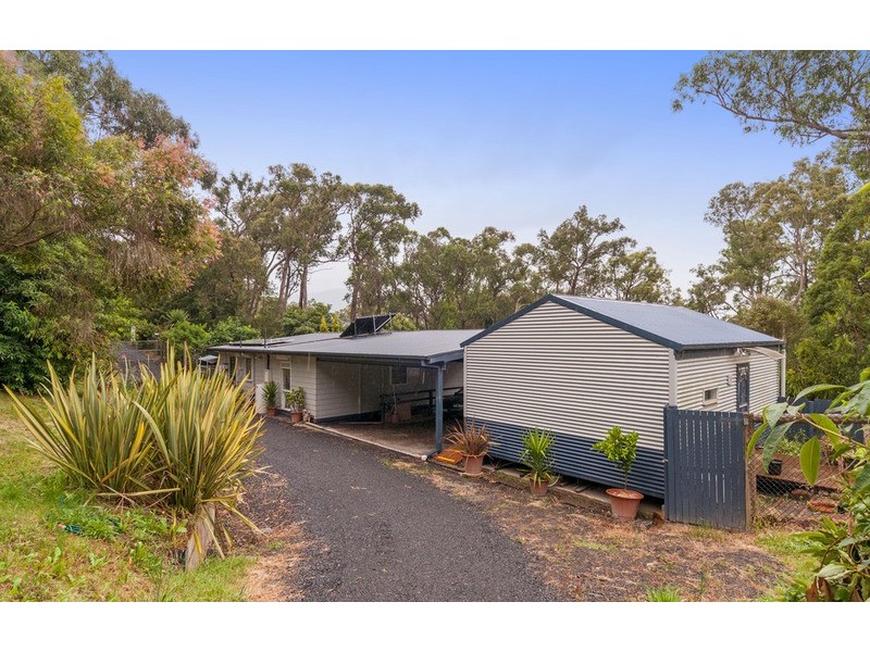7 Braeside Drive, Launching Place VIC 3139