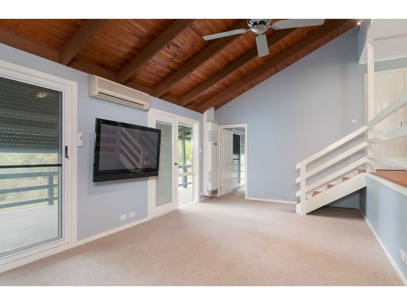 7 Braeside Drive, Launching Place VIC 3139