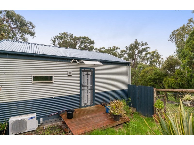 7 Braeside Drive, Launching Place VIC 3139