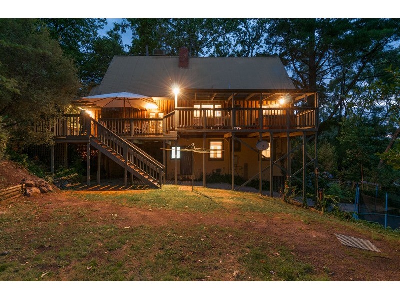 16 Borang Avenue, Mount Evelyn VIC 3796