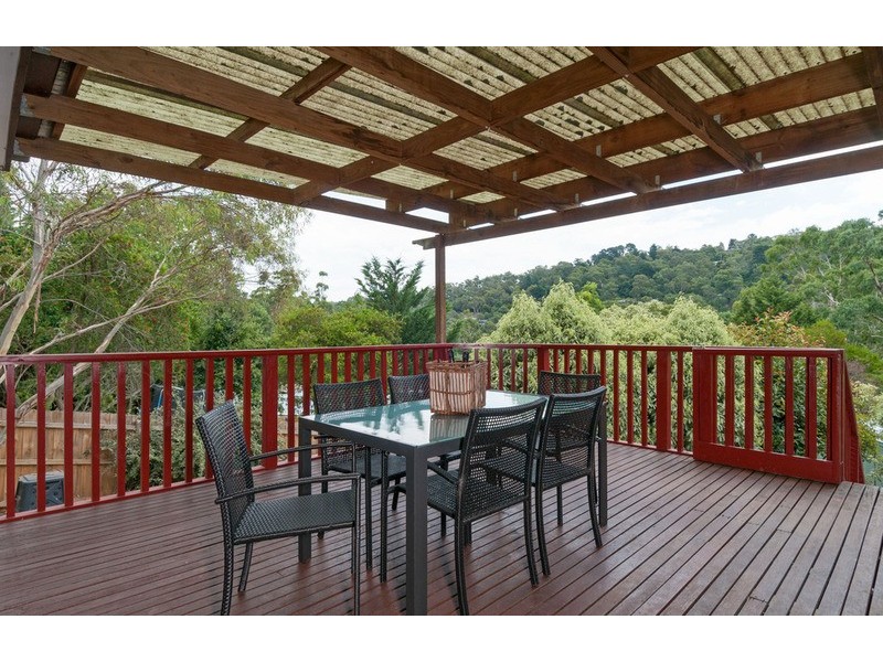 121  Commercial Road, Mount Evelyn VIC 3796