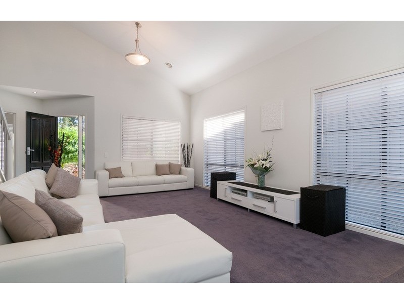 3 Regency Terrace, Warranwood VIC 3134