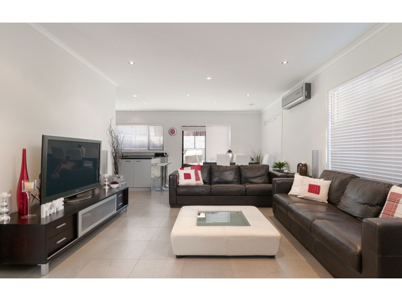 3 Regency Terrace, Warranwood VIC 3134