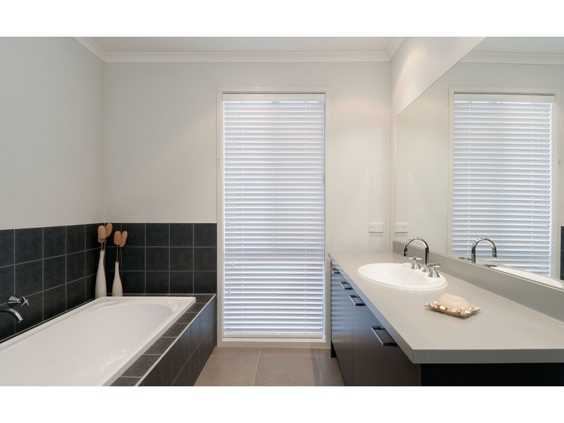 3 Regency Terrace, Warranwood VIC 3134