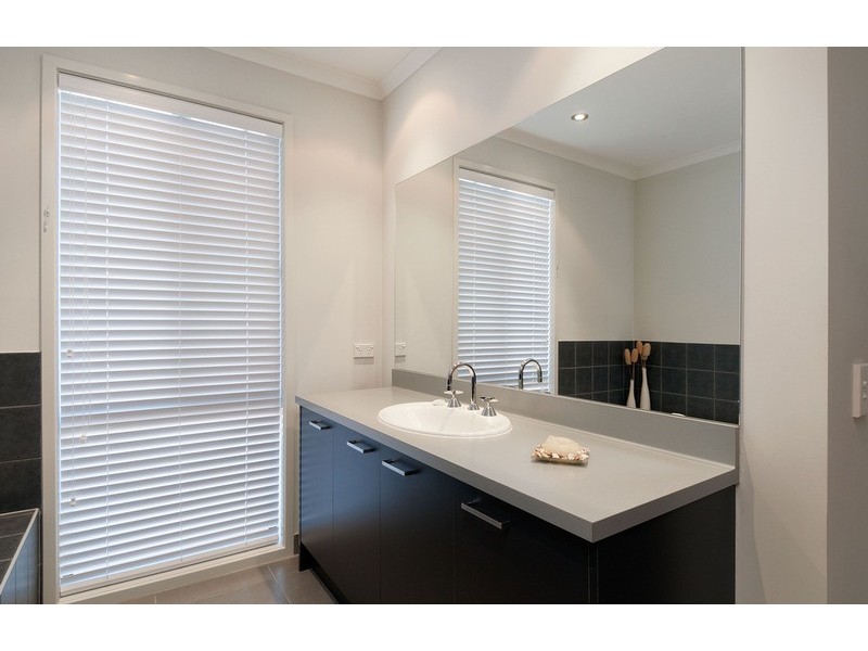 3 Regency Terrace, Warranwood VIC 3134