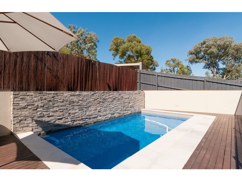 3 Regency Terrace, Warranwood VIC 3134