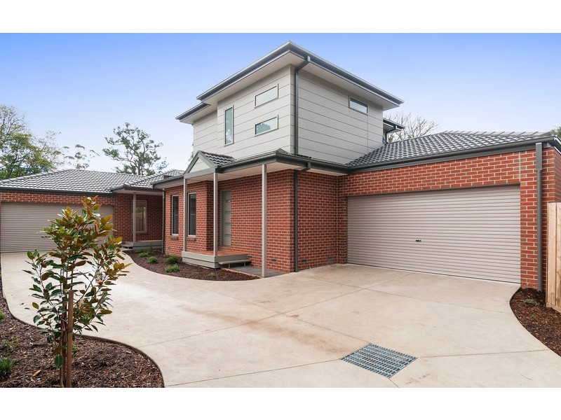 2/14 Wedderburn Crescent, Mount Evelyn VIC 3796