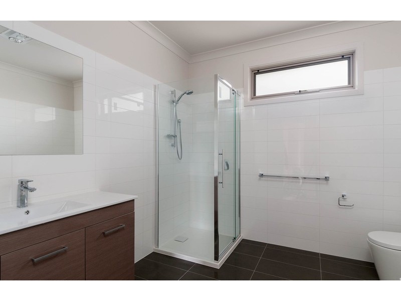 2/14 Wedderburn Crescent, Mount Evelyn VIC 3796