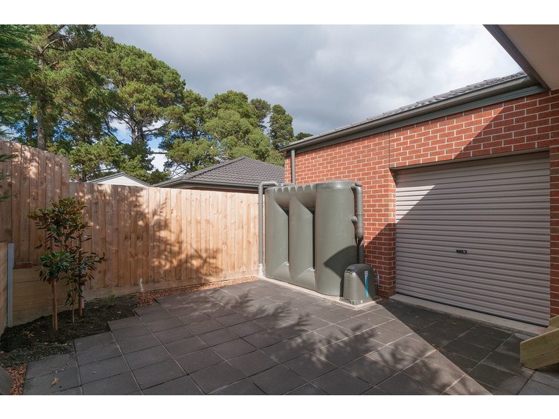 2/14 Wedderburn Crescent, Mount Evelyn VIC 3796