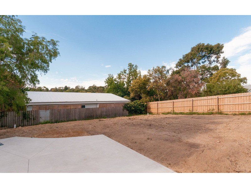 9a Sheldon Avenue, Mooroolbark VIC 3138