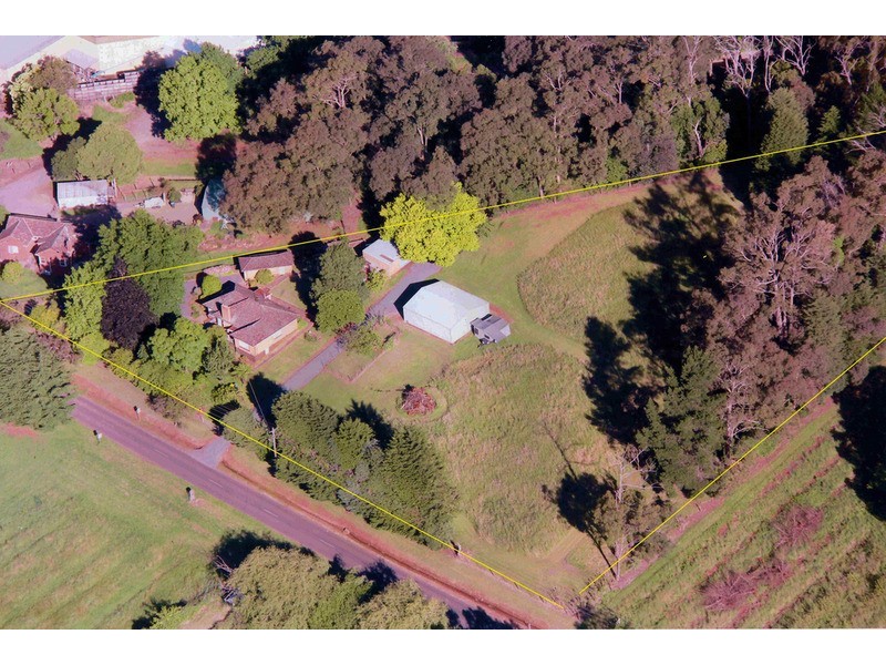 42 Hunter Road, Wandin North VIC 3139